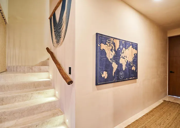 Spacious & Comfy Penthouse Oasis With Plunge Pool *